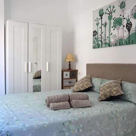 Apartamento En Centro De Ferrol Kültér fotó